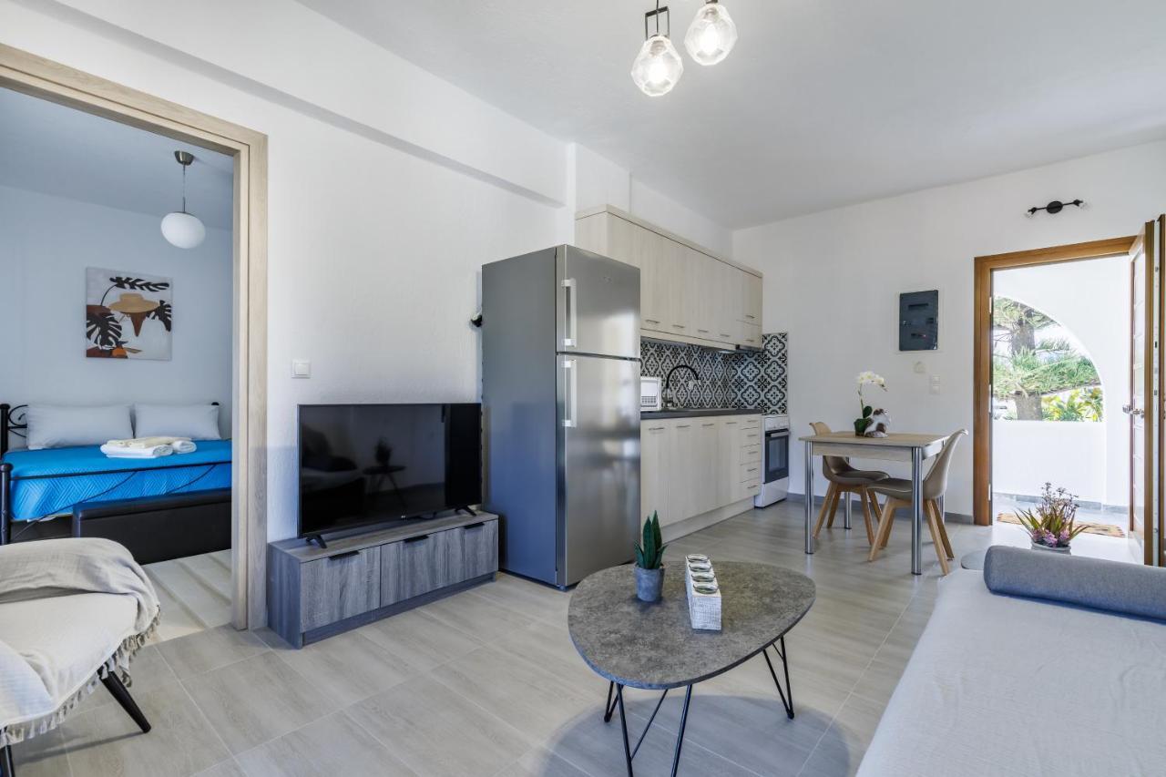Lina * Skopelos